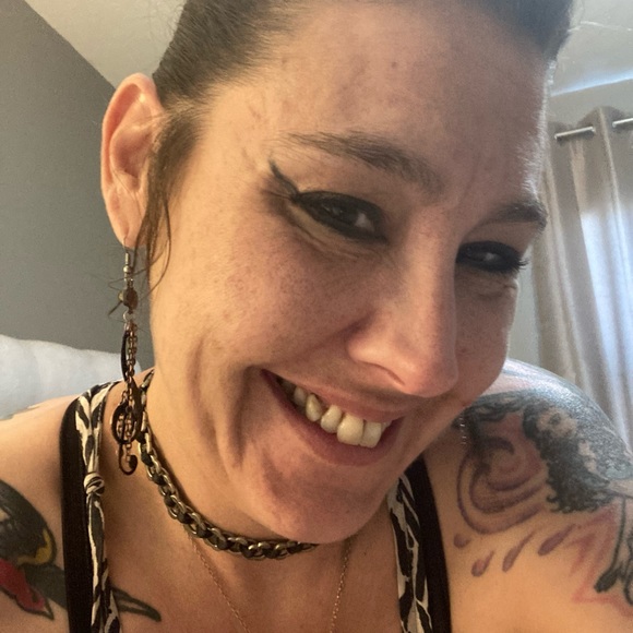 Meet your Posher, Jessica - Picture 6 of 13